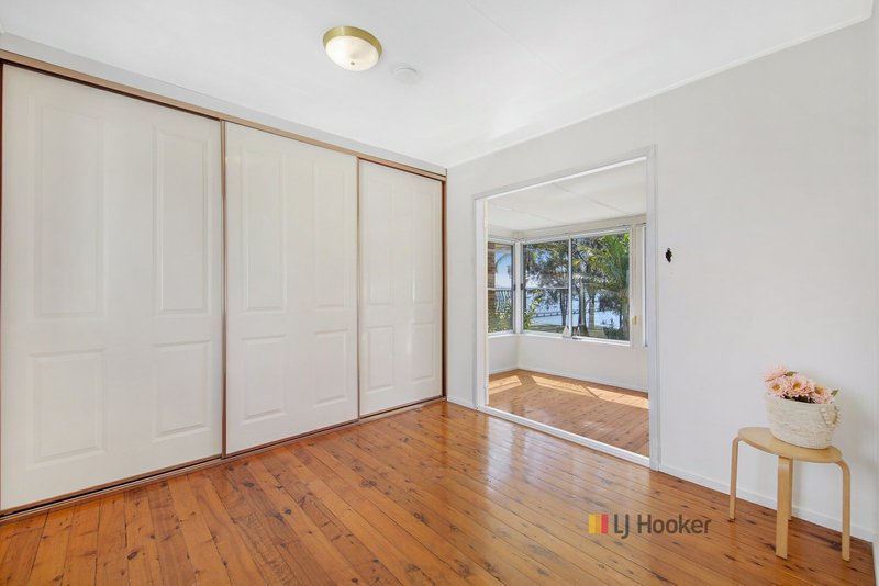 Photo - 21 Grace Street, Mannering Park NSW 2259 - Image 14