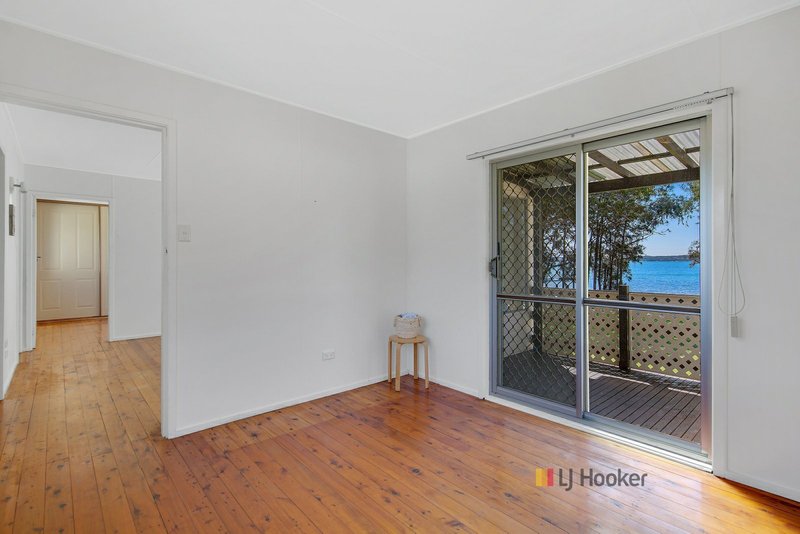 Photo - 21 Grace Street, Mannering Park NSW 2259 - Image 15