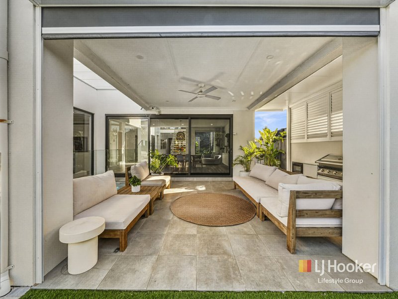 Photo - 21 Grandstand Loop, Oran Park NSW 2570 - Image 8