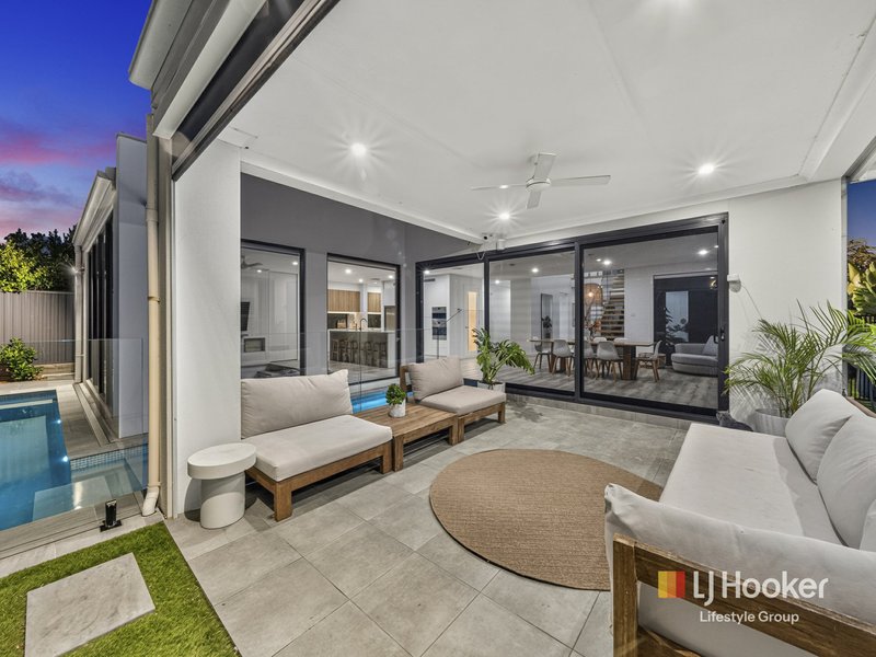 Photo - 21 Grandstand Loop, Oran Park NSW 2570 - Image 9