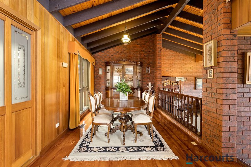 Photo - 21 Grantley Drive, Glen Waverley VIC 3150 - Image 6