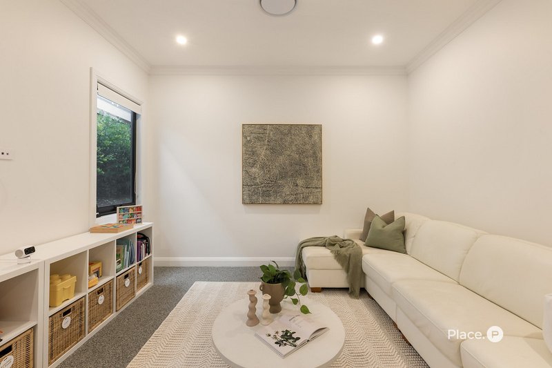 Photo - 21 Grenfell Street, Mount Gravatt East QLD 4122 - Image 12