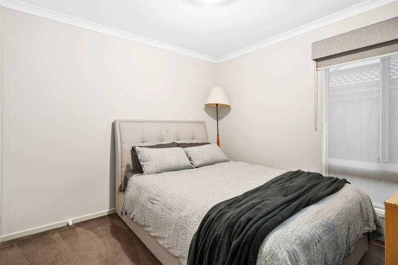 Photo - 21 Grimsthorpe Place, Mernda VIC 3754 - Image 12