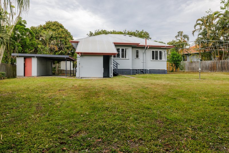 Photo - 21 Grimstone Street, Keperra QLD 4054 - Image 17