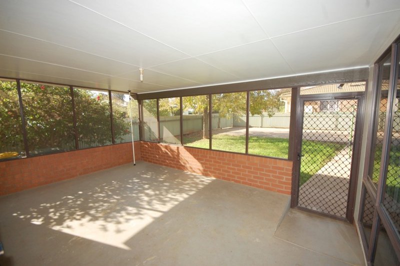 Photo - 21 Groongal Avenue, Griffith NSW 2680 - Image 10