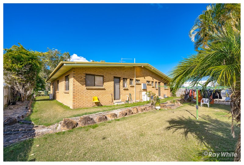 Photo - 21 Halligan Crescent, Norman Gardens QLD 4701 - Image 8