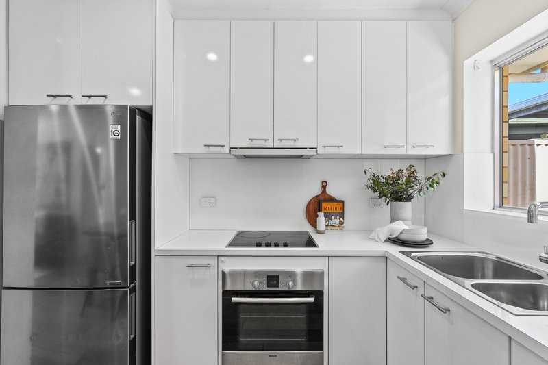 Photo - 2/1 Halsey Road, Fulham SA 5024 - Image 16