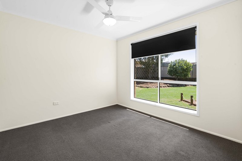 Photo - 21 Halsworth Street, Cranley QLD 4350 - Image 10