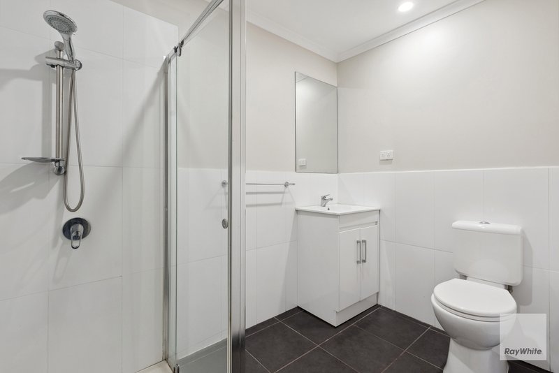 Photo - 21 Harefield Crescent, Kealba VIC 3021 - Image 8