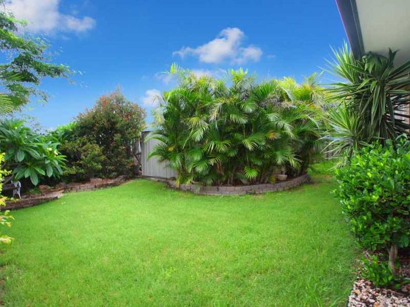 Photo - 21 Harmsworth Road, Pacific Pines QLD 4211 - Image 11