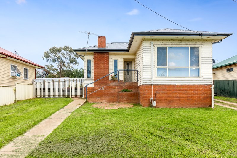 21 Harold Street, Junee NSW 2663