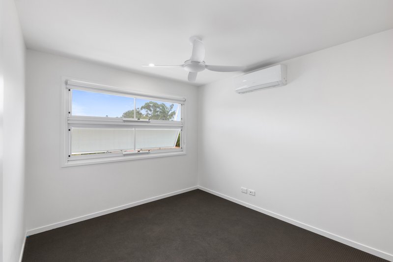 Photo - 2/1 Harry Place, Beerwah QLD 4519 - Image 9