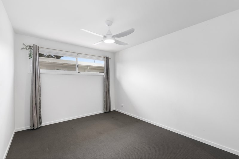 Photo - 2/1 Harry Place, Beerwah QLD 4519 - Image 10