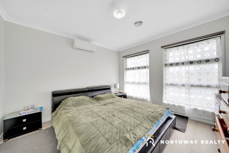 Photo - 21 Hawa Avenue, Wollert VIC 3750 - Image 2