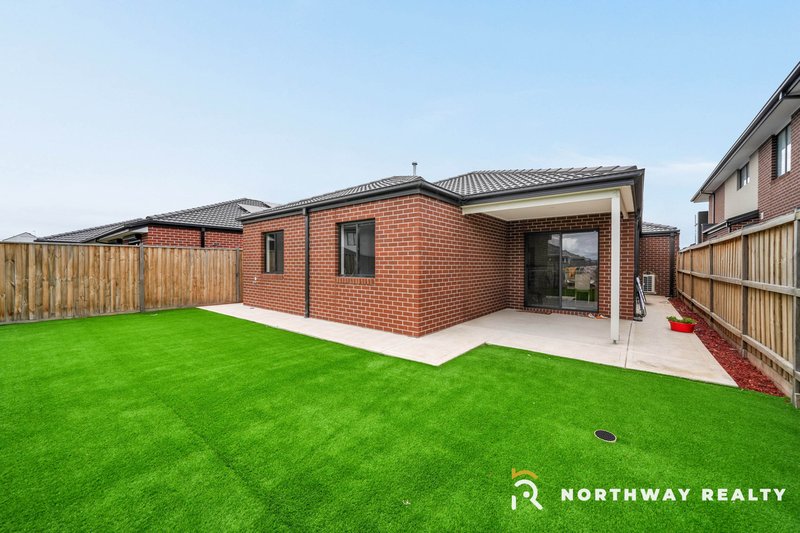 Photo - 21 Hawa Avenue, Wollert VIC 3750 - Image 12