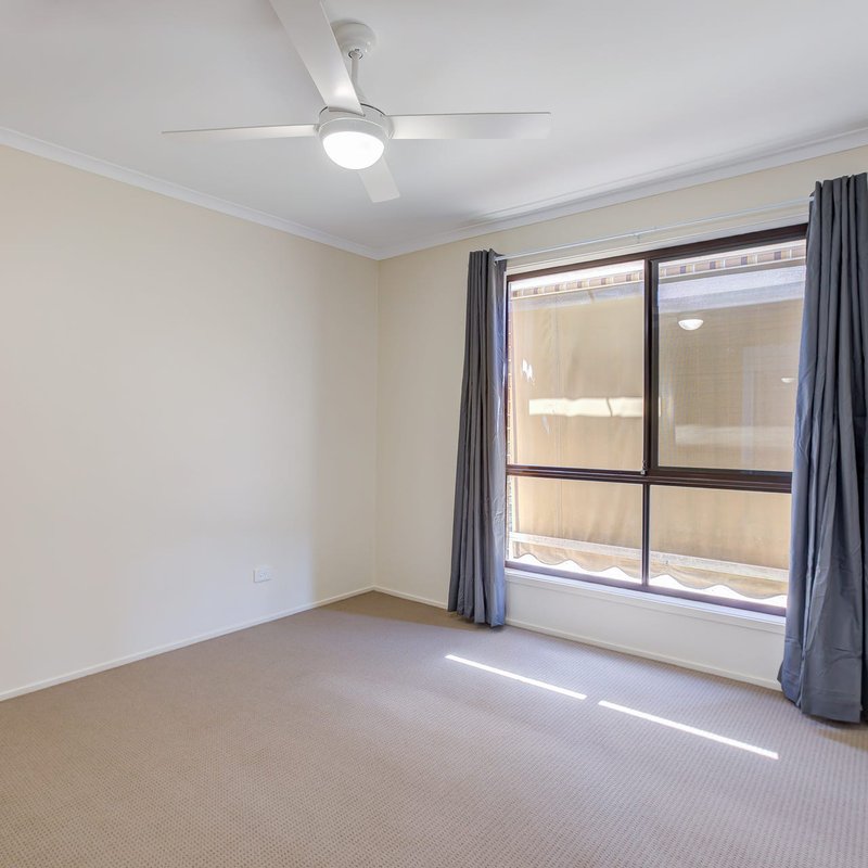 Photo - 21 Hawkins Street, Springwood QLD 4127 - Image 9