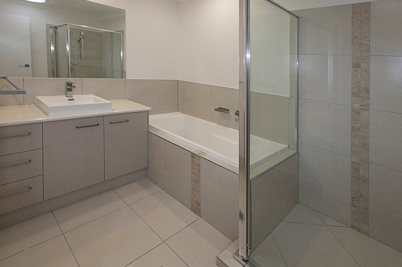 Photo - 2/1 Hayes Street, Raceview QLD 4305 - Image 5