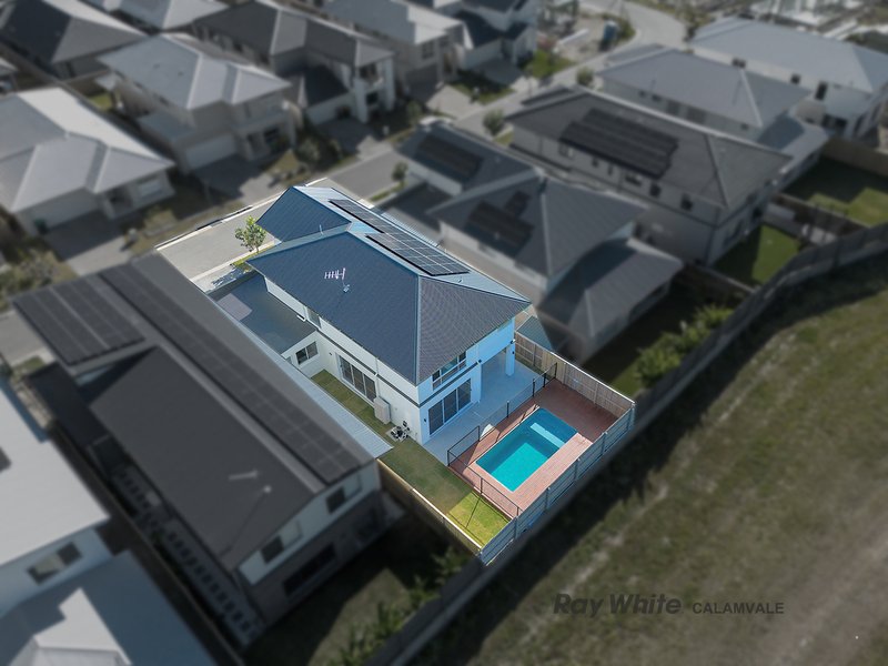 Photo - 21 Headway Street, Nerang QLD 4211 - Image 2