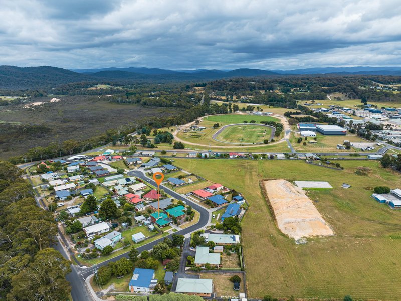 Photo - 2/1 Heather Place, St Helens TAS 7216 - Image 8