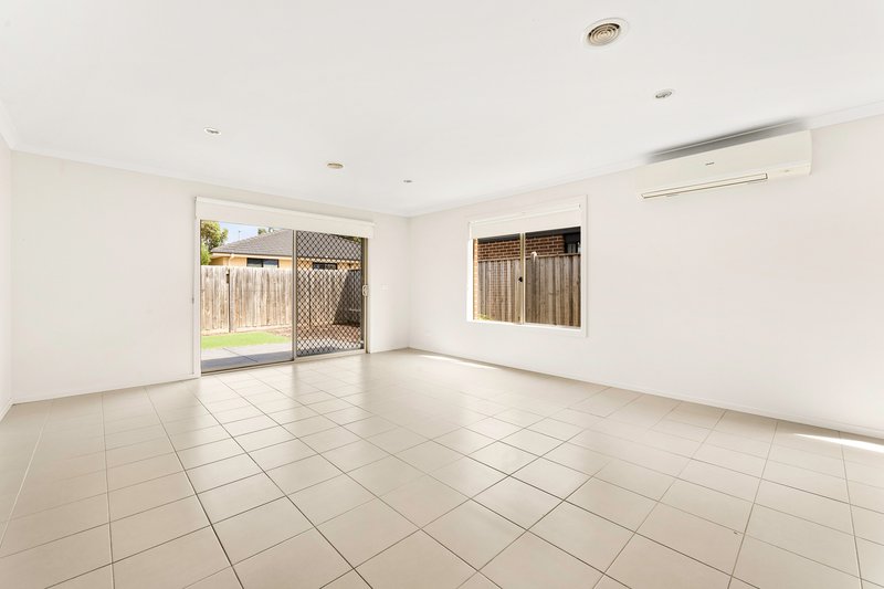 Photo - 21 Heathfield Lane, Officer VIC 3809 - Image 4