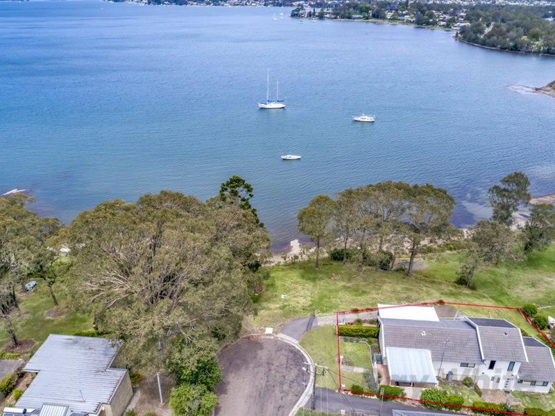 21 Hely Street, Fennell Bay NSW 2283