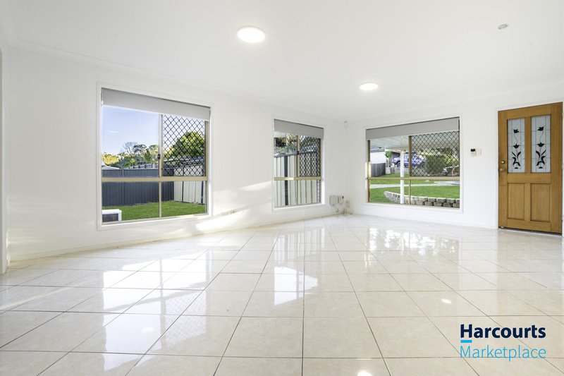 Photo - 21 Henry Samuel Drive, Redbank Plains QLD 4301 - Image 2