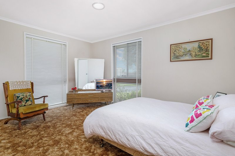 Photo - 21 Hermies Avenue, Milperra NSW 2214 - Image 6