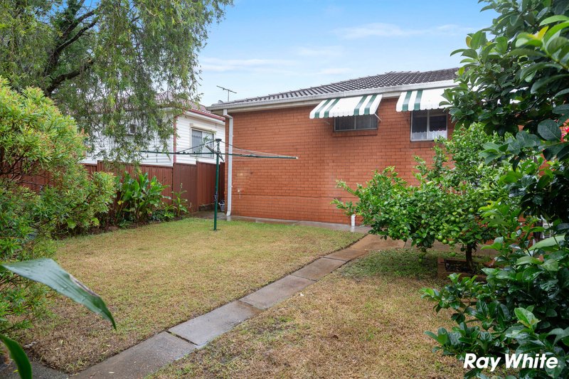 Photo - 21 Highlands Crescent, Blacktown NSW 2148 - Image 7