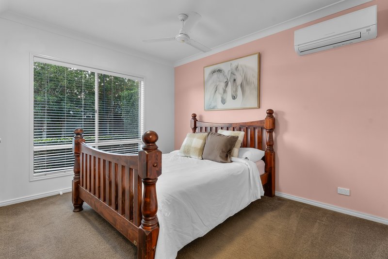 Photo - 21 Hillcrest Court, Murrumba Downs QLD 4503 - Image 19