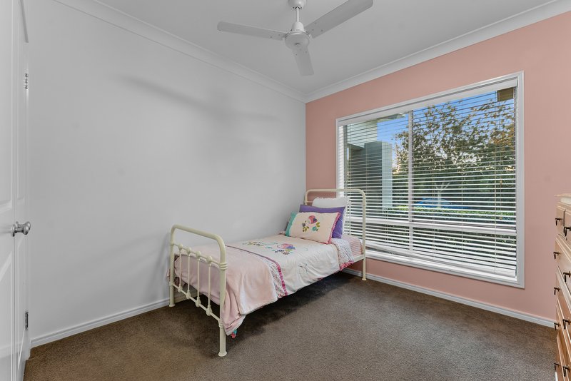 Photo - 21 Hillcrest Court, Murrumba Downs QLD 4503 - Image 20