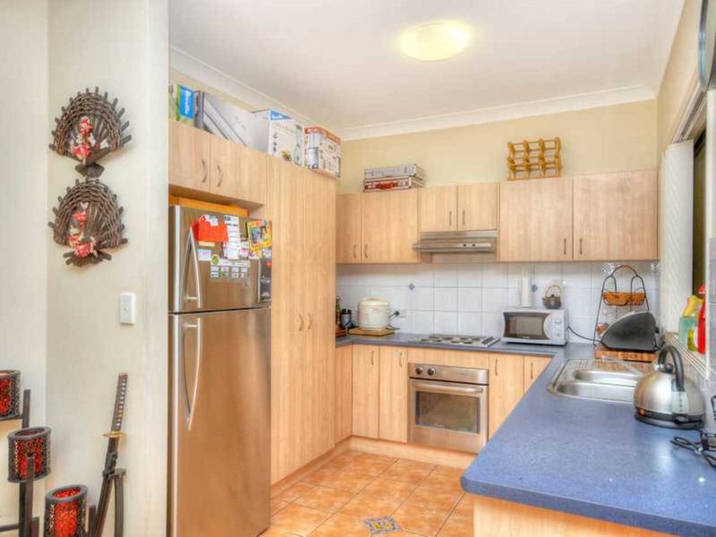 Photo - 21 Hillridge Crescent, Varsity Lakes QLD 4227 - Image 4