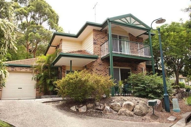 Photo - 21 Hillside Crescent, Seven Hills QLD 4170 - Image 1