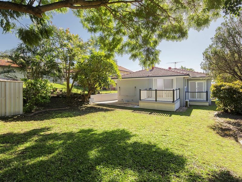 Photo - 21 Hilltop Avenue, Annerley QLD 4103 - Image 4