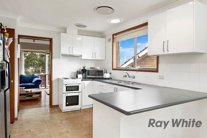 Photo - 21 Hilltop Avenue, Wollongong NSW 2500 - Image 2