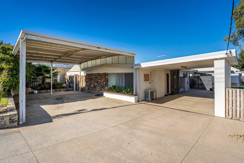Photo - 21 Hokin Street, Waikiki WA 6169 - Image 4