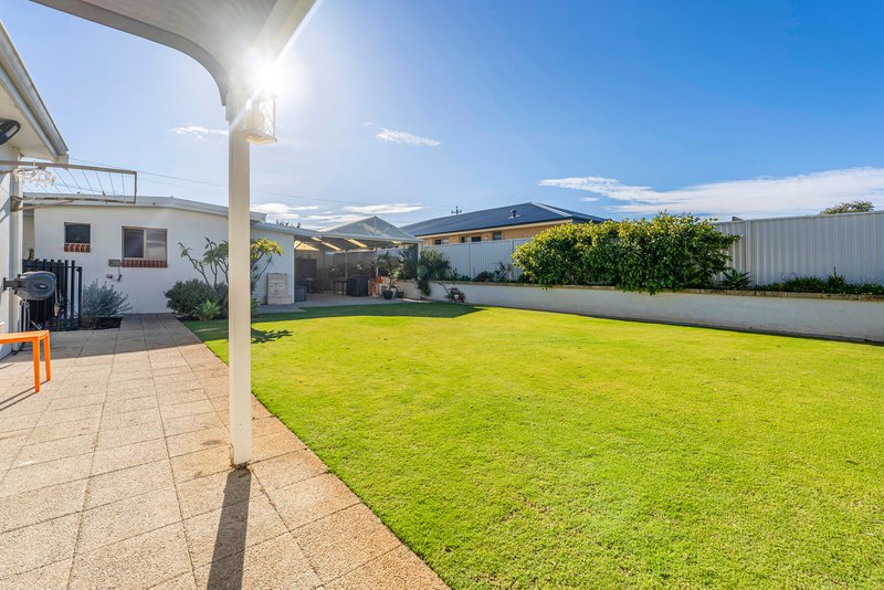 Photo - 21 Hokin Street, Waikiki WA 6169 - Image 24