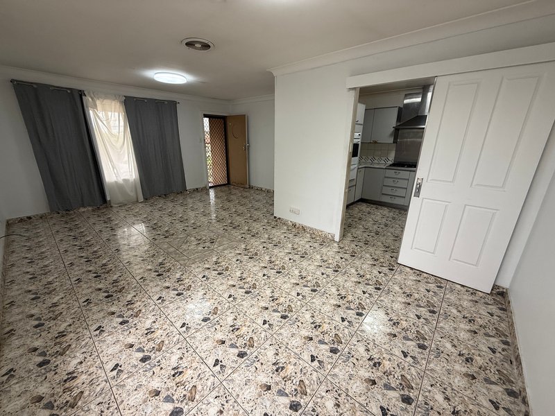 Photo - 21 Holland Crescent, Casula NSW 2170 - Image 1