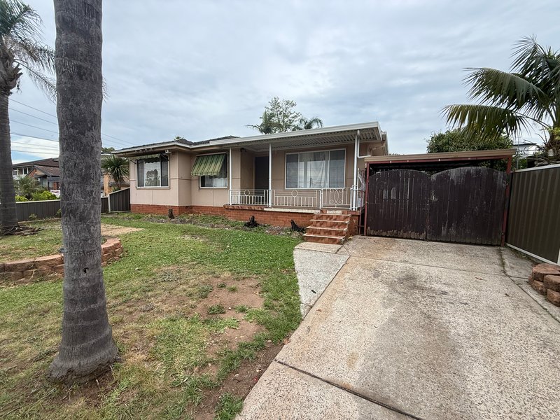 Photo - 21 Holland Crescent, Casula NSW 2170 - Image 2