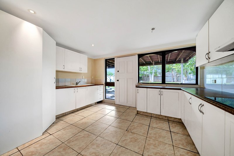 Photo - 21 Holles Street, Waterford West QLD 4133 - Image 4