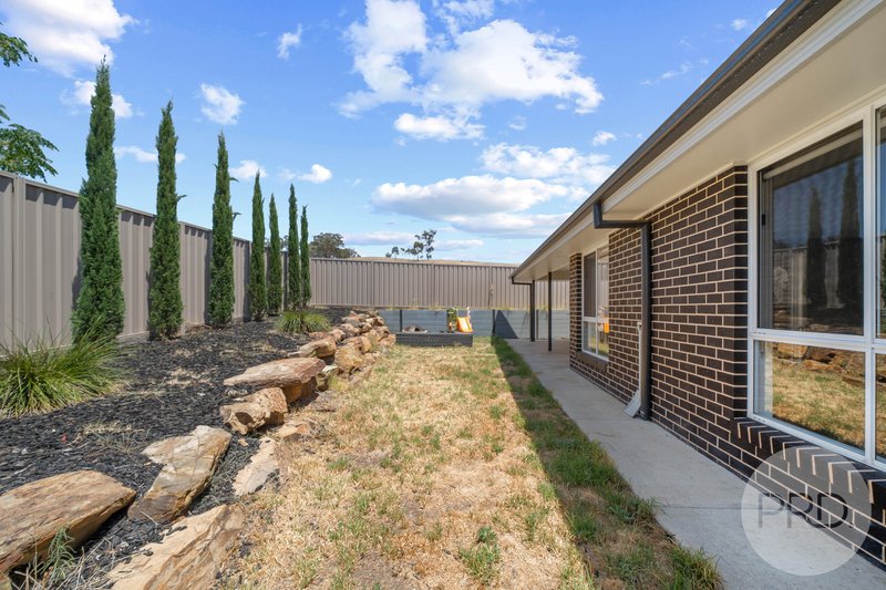 Photo - 21 Hollows Crescent, Lloyd NSW 2650 - Image 15