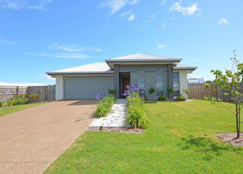 Photo - 21 Honey Myrtle Close, Burrum Heads QLD 4659 - Image 3