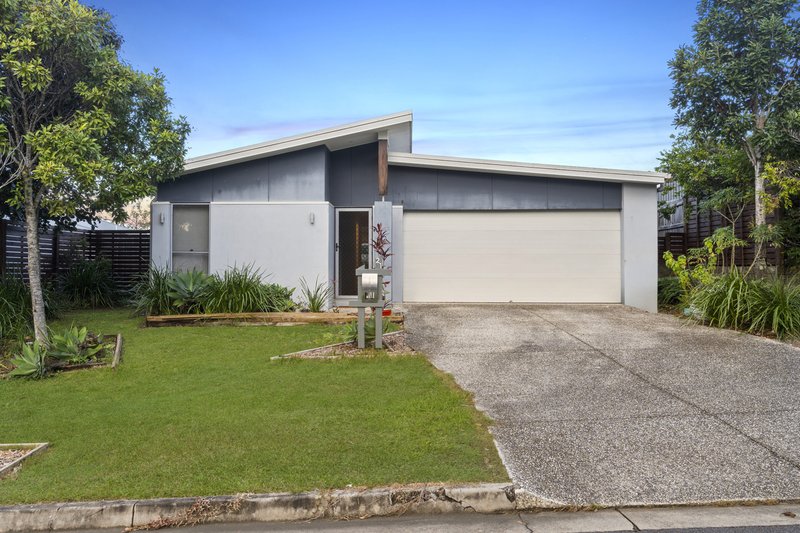 Photo - 21 Hoop Pine Circuit, Coomera QLD 4209 - Image 2