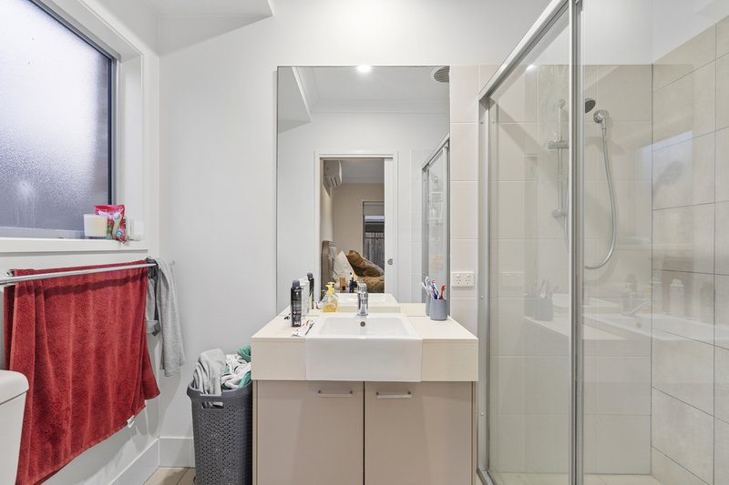 Photo - 21 Hoop Pine Circuit, Coomera QLD 4209 - Image 7