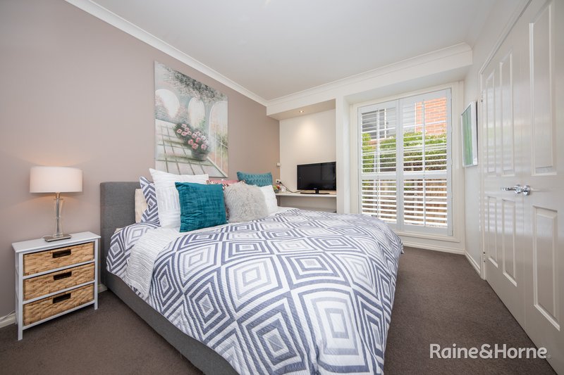 Photo - 21 Hopbush Avenue, Sunbury VIC 3429 - Image 14