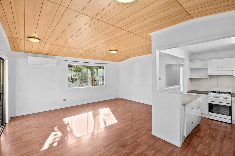 Photo - 21 Hope Street, Kingston QLD 4114 - Image 5