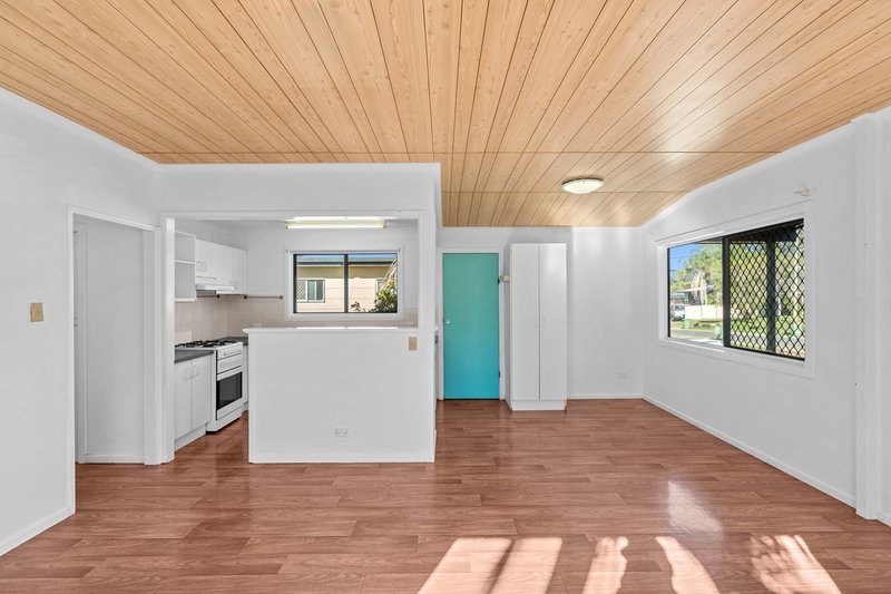 Photo - 21 Hope Street, Kingston QLD 4114 - Image 7