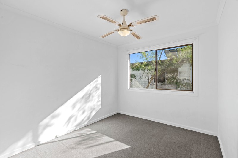 Photo - 21 Hope Street, Kingston QLD 4114 - Image 10