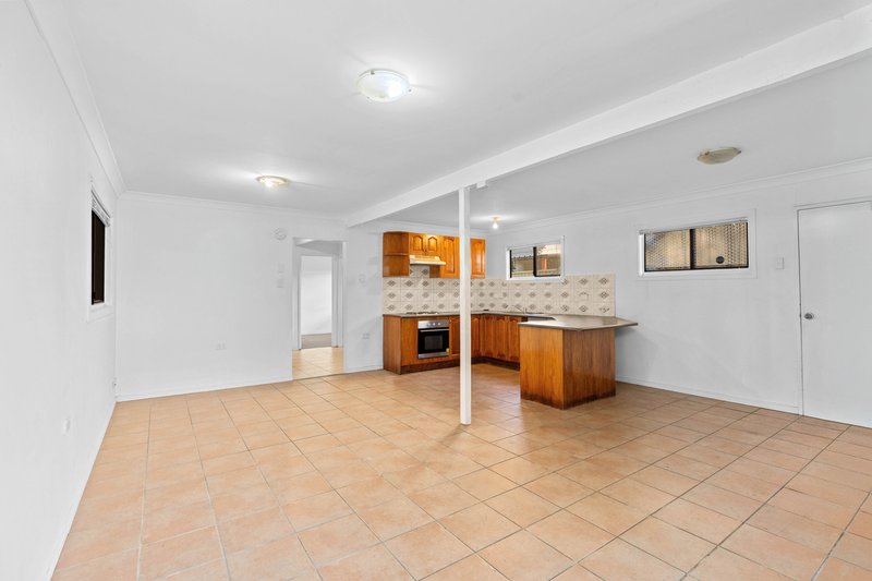 Photo - 21 Hope Street, Kingston QLD 4114 - Image 15
