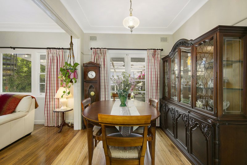 Photo - 21 Horning Parade, Manly Vale NSW 2093 - Image 6