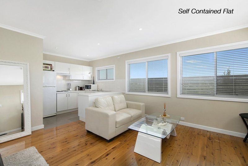 Photo - 21 Horning Parade, Manly Vale NSW 2093 - Image 7